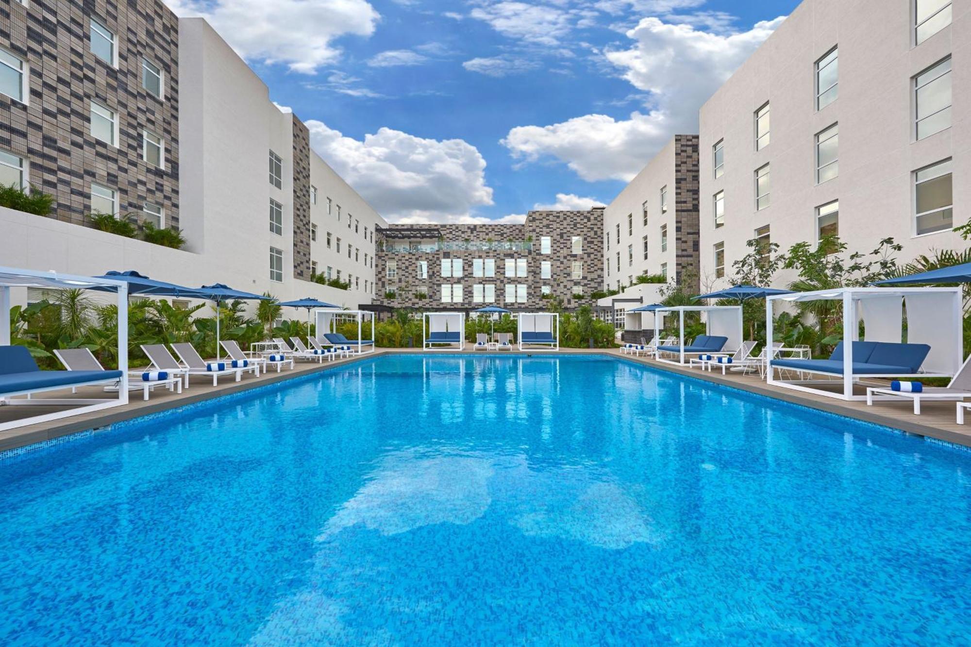 City Express Plus By Marriott Cancun Aeropuerto Riviera Экстерьер фото