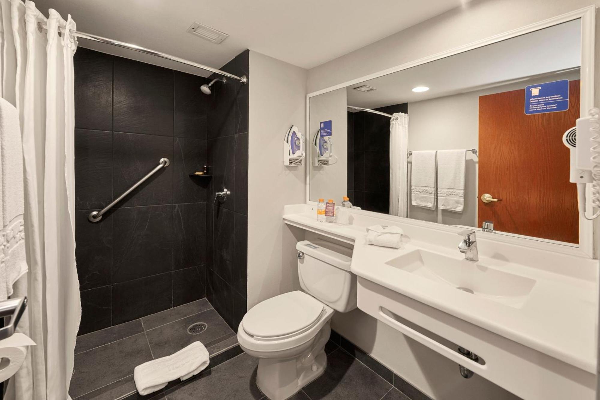 City Express Plus By Marriott Cancun Aeropuerto Riviera Экстерьер фото