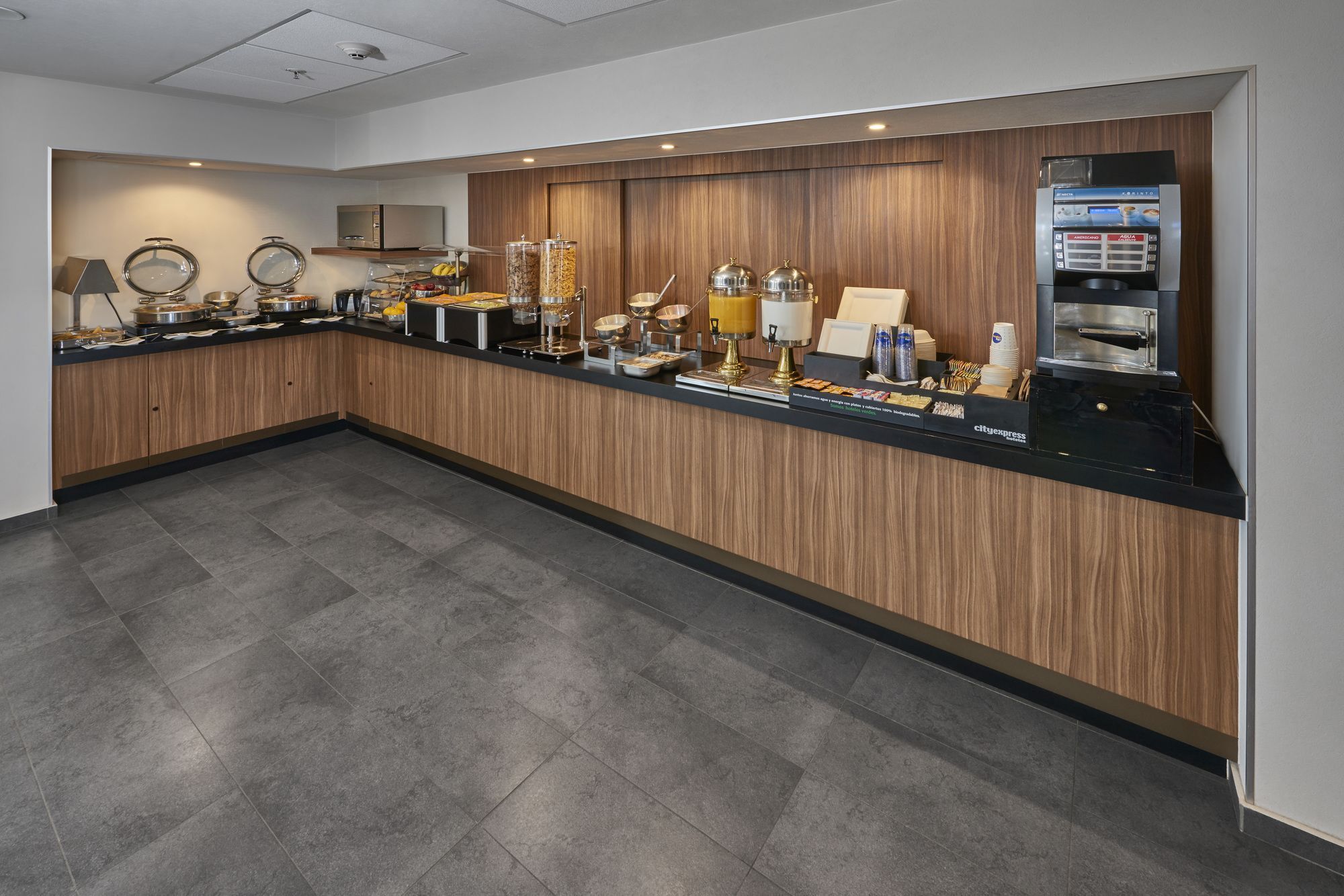 City Express Plus By Marriott Cancun Aeropuerto Riviera Экстерьер фото